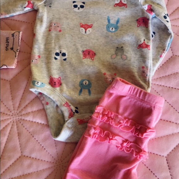 2 Carter’s baby girl outfits - Picture 3 of 5